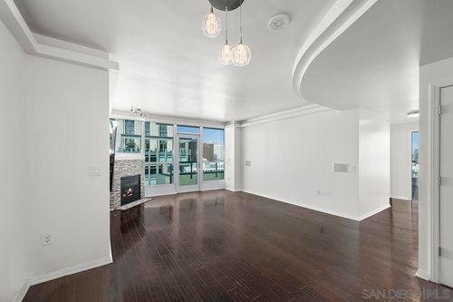 unit-2201-555 Front St, San Diego, CA, 92101-6786 | Card Image