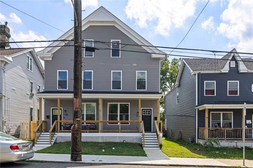 134 Mayflower St, Pittsburgh, PA, 15206-3226 | Card Image