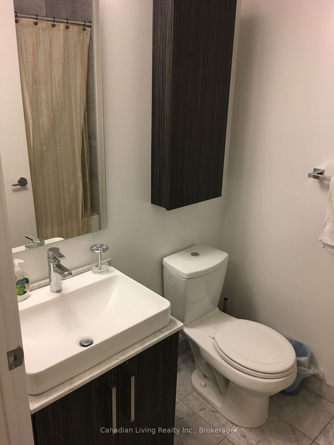 3901 - 12 York St, Condo with 1 bedrooms, 1 bathrooms and null parking in Toronto ON | Image 6