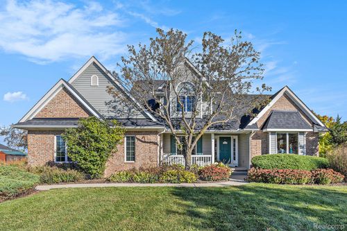 8584 E Parker Rd, Laingsburg, MI, 48848 | Card Image