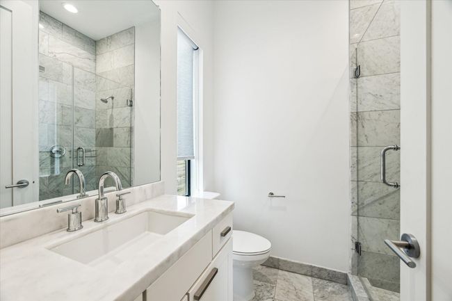 1010 Waltway Dr, House other with 5 bedrooms, 6 bathrooms and 2 parking in Houston TX | Image 39