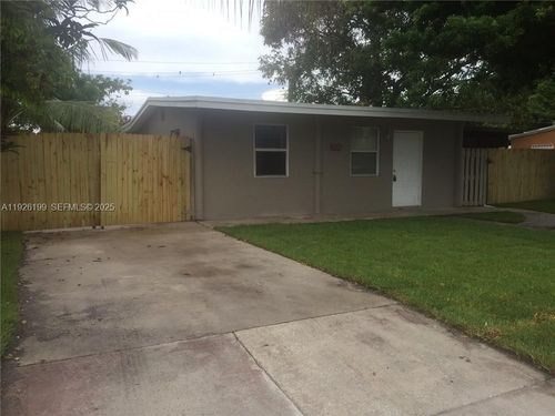 1-4510 Sw 38th St, West Park, FL, 33023-5518 | Card Image