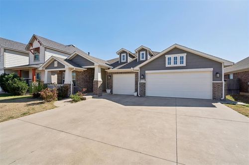 10436 Nw 34th St, Yukon, OK, 73099-3573 | Card Image