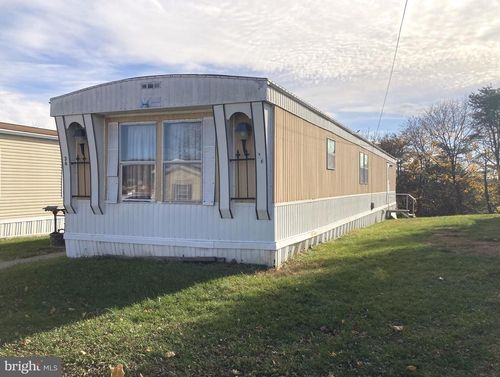 36 Marilyn Dr, CARLISLE, PA, 17013-8885 | Card Image