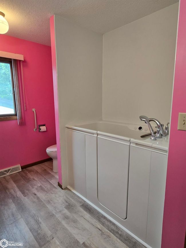 436 W 21 St St, House other with 4 bedrooms, 3 bathrooms and null parking in Carroll IA | Image 13