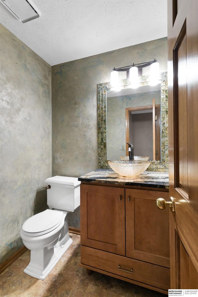 6421 Shenandoah Dr, House other with 4 bedrooms, 4 bathrooms and 3 parking in Lincoln NE | Image 20