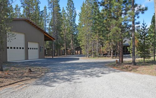 52875 Rainbow Dr, La Pine, OR, 97739-8919 | Card Image
