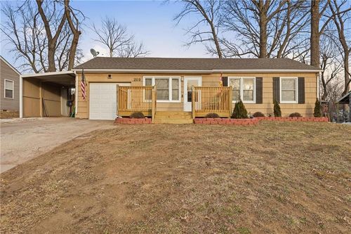 209 N Gilbert St, Independence, MO, 64056-1651 | Card Image