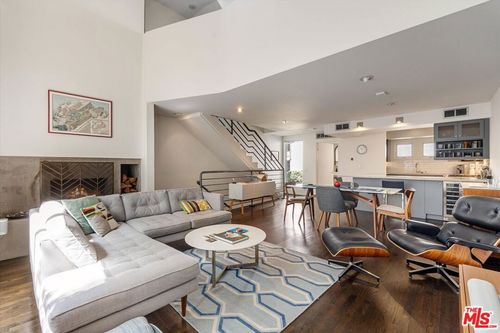 6-2807 3rd Street, Santa Monica, CA, 90405 | Card Image