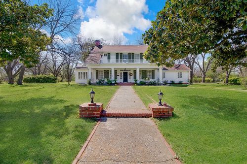 1200 Park Dr, Hillsboro, TX, 76645-2632 | Card Image