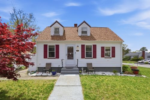 7 Highland Bay Dr, Wareham, MA, 02571-1347 | Card Image