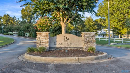 499 Northshore Drive, Scottsboro, AL, 35769 | Card Image