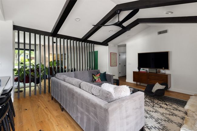 7210 Geneva Dr, House other with 3 bedrooms, 2 bathrooms and null parking in Austin TX | Image 10