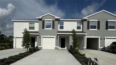 17644 Crescent Moon Loop, Townhouse with 3 bedrooms, 2 bathrooms and null parking in Bradenton FL | Image 1