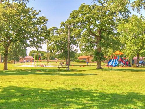703 W Adams St, Crescent, OK, 73028-8907 | Card Image