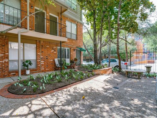 203-4525 Gilbert Ave, Dallas, TX, 75219-2126 | Card Image