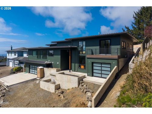 1025 Ne 7th Dr, Newport, OR, 97365-2515 | Card Image