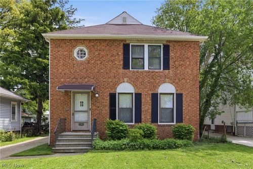 2261 Warren Road, Lakewood, OH, 44107 | Card Image