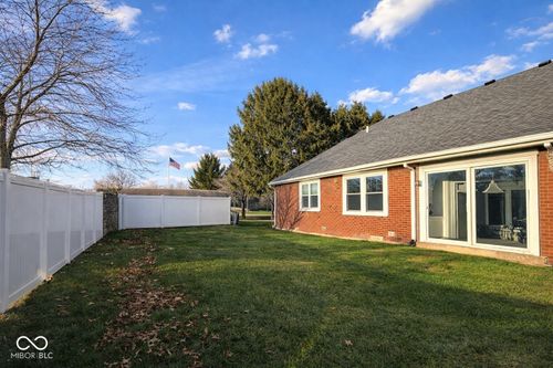 2298 Somerset Dr, Franklin, IN, 46131-9225 | Card Image