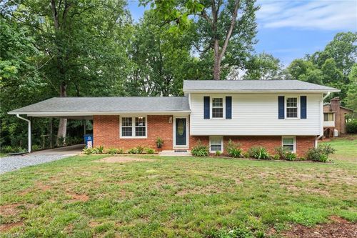 112 Kingwood Rd, Reidsville, NC, 27320-8378 | Card Image