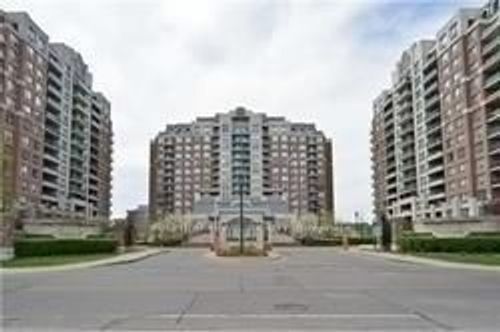 809-330 Red Maple Rd, Richmond Hill, ON, L4C0T6 | Card Image