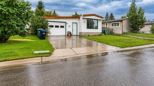 24 Spring Haven Close Se, Airdrie, AB, T4A1E5 | Card Image