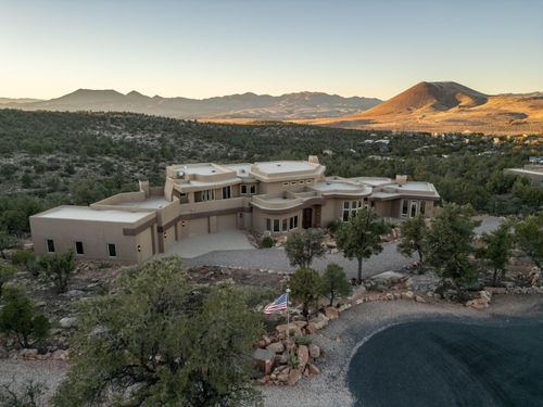 384 N Sundial Ridge Cir, Dammeron Valley, UT, 84783 | Card Image