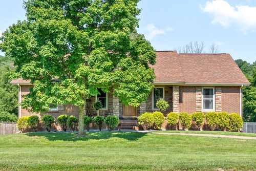 746 W Creek Dr, Clarksville, TN, 37040-6018 | Card Image