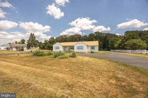 10756 Fawn Rd, GREENWOOD, DE, 19950-5802 | Card Image
