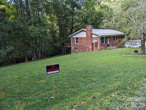 164 Squirrel Hollow Dr, Hendersonville, NC, 28791-8100 | Card Image