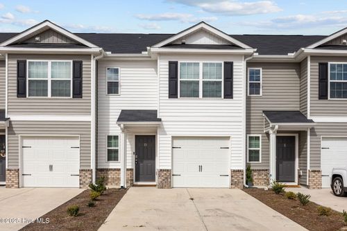 d-3100 Tatlock Way, Greenville, NC, 27834-3354 | Card Image