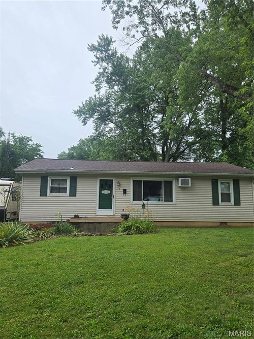 214 Oak St, Farmington, MO, 63640-1276 | Card Image