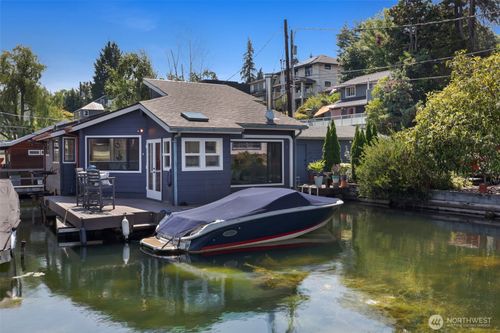 1-2822 Boyer Ave E, Seattle, WA, 98102-3938 | Card Image