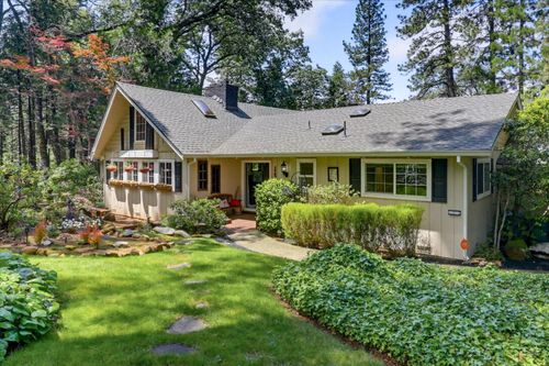 10096 Elder Dr, Grass Valley, CA, 95949-9203 | Card Image