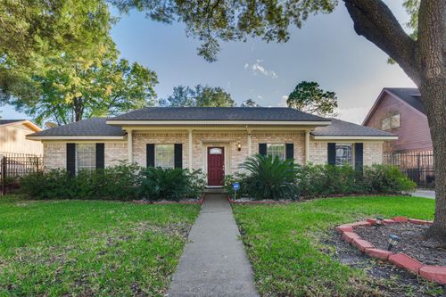 9223 Sandstone St, Houston, TX, 77036-6041 | Card Image