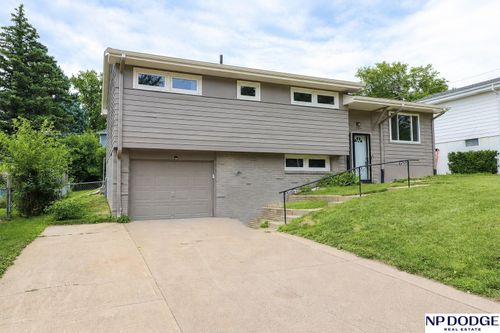 7654 Nebraska Ave, Omaha, NE, 68134-2159 | Card Image
