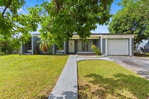 9700 Nw 10th Street, Pembroke Pines, FL, 33024 | Card Image