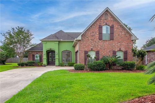 216 Oxbow Dr, La Place, LA, 70068-7152 | Card Image