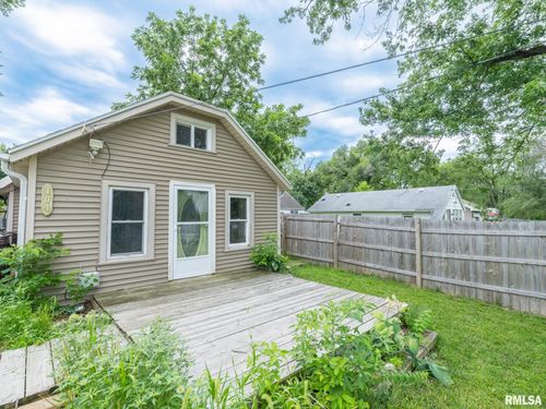 104 Oaklawn Ter, Creve Coeur, IL, 61610-3156 | Card Image