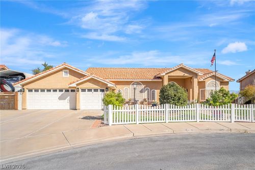396 E Country Club Dr, Henderson, NV, 89015-8133 | Card Image