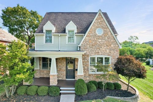 5818 Crescent Ct, Worthington, OH, 43085-3805 | Card Image