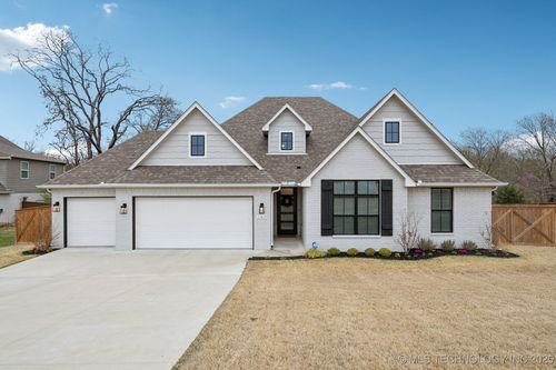 11619 S 30th West Ave, Jenks, OK, 74037-5906 | Card Image
