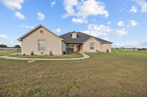 3810 Greathouse Rd, Waxahachie, TX, 75167-8371 | Card Image