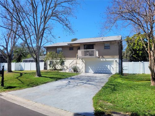 412 Manor Blvd, PALM HARBOR, FL, 34683-1323 | Card Image