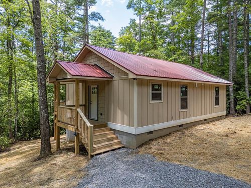 207 Seneca Rd, Murphy, NC, 28906 | Card Image
