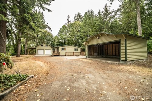 9251 Olalla Valley Rd Se, Port Orchard, WA, 98367-8638 | Card Image