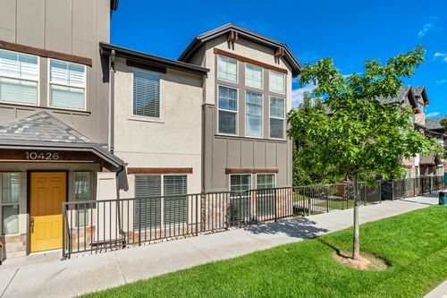 10422 S Beetdigger Blvd, Sandy, UT, 84070-1343 | Card Image