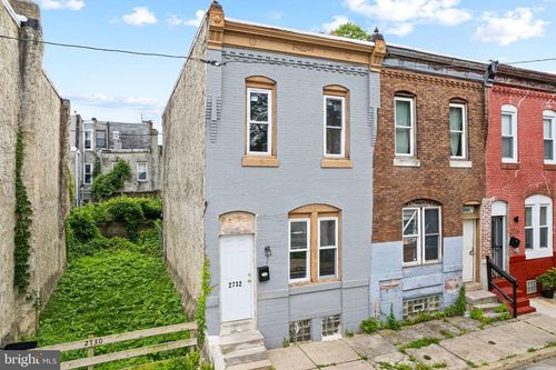 2732 W Sterner St, PHILADELPHIA, PA, 19132-2542 | Card Image