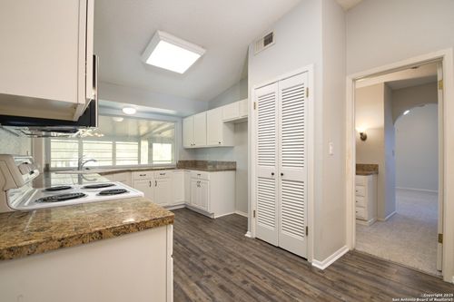 12815 El Sendero St, San Antonio, TX, 78233-5811 | Card Image