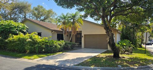 2216 Seagrape Cir, Coconut Creek, FL, 33066-2025 | Card Image
